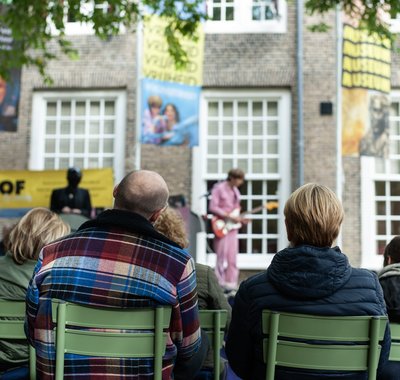 Bryndis Brynjolfsdottir - Hof op zondag - 2025