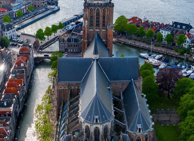 Droneshot Grote Kerk Dordrecht