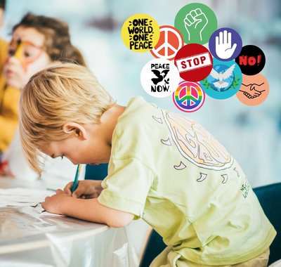 Lizzy van Leeuwen - protest buttons